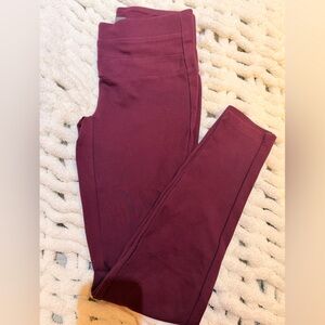 SUZY SHIER | Women Burgundy Leggings Size XS
